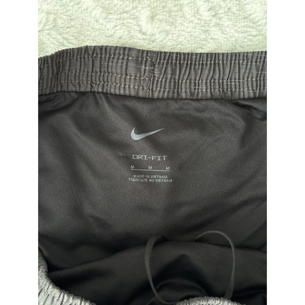 Nike Dri-Fit Black Tempo Running Shorts Women M Athleisure Gym Sporty Chic Lined - Picture 2 of 5